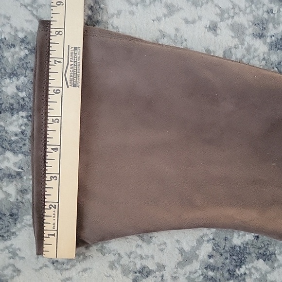 Over the knee boots - Picture 5 of 8